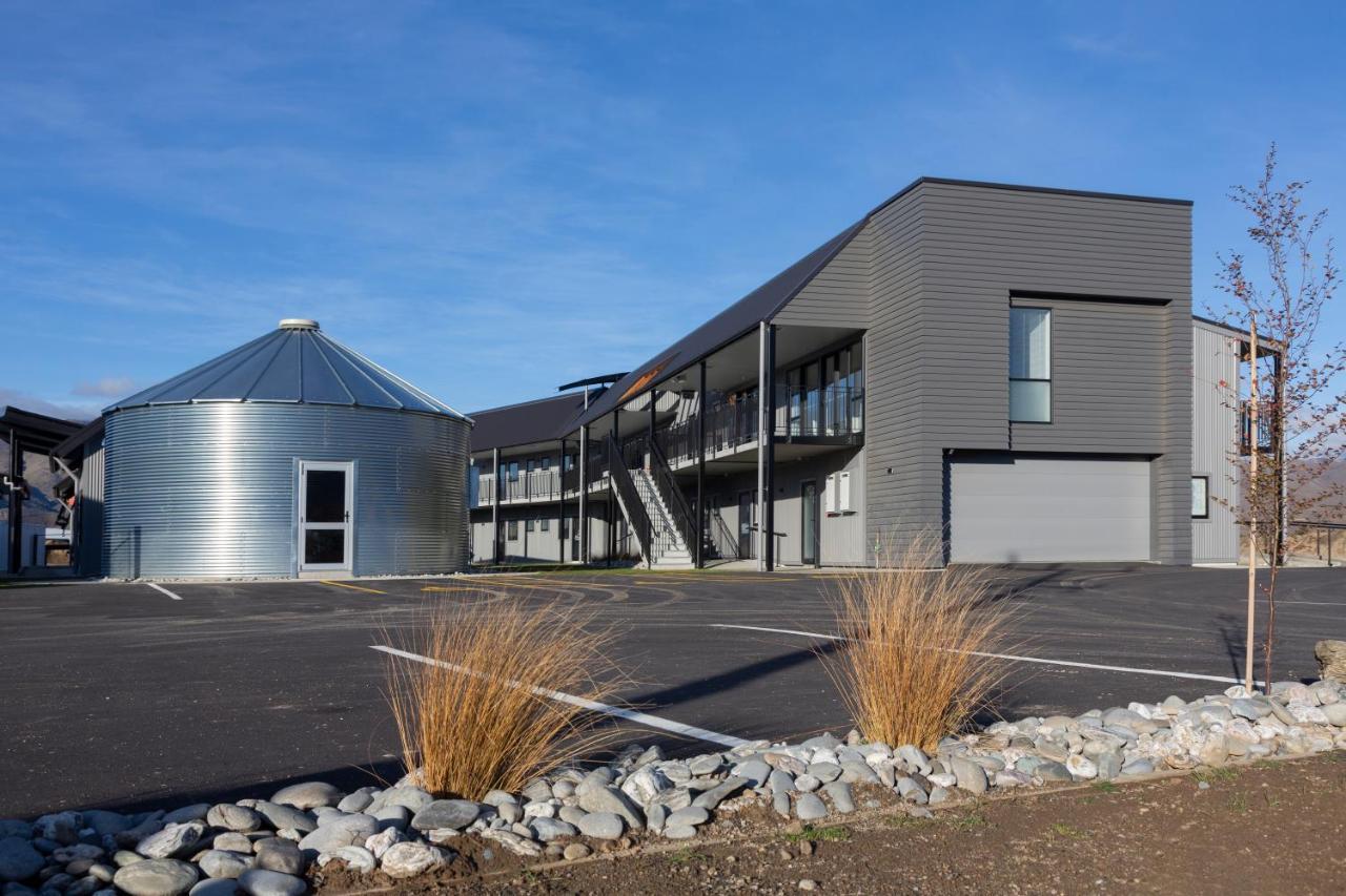 Harvest Park Studios Workers Accommodation Cromwell Buitenkant foto
